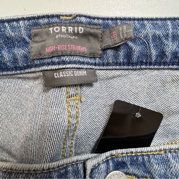 NWT Torrid High Rise Straight Shot To Hell Distressed Jeans 18 - Picture 10 of 12